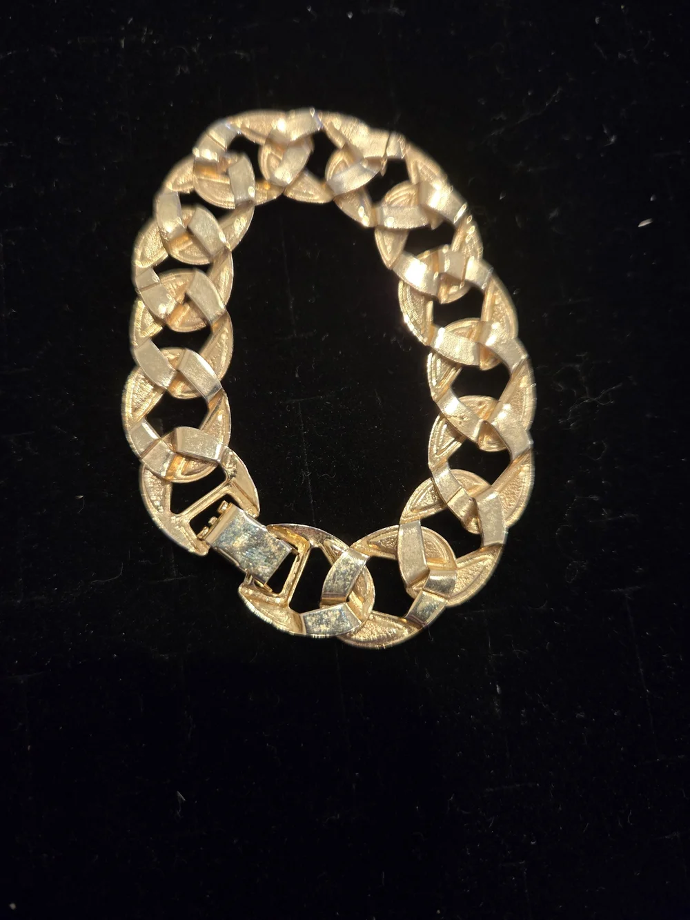 Vintage Unsigned Gold-Tone Pink Enamel Link Bracelet